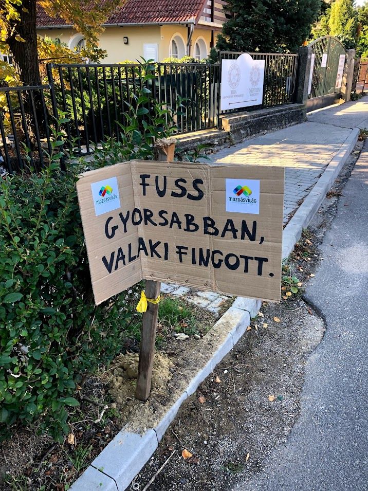 Ultrabalaton mozgásvilág váltópont tábla