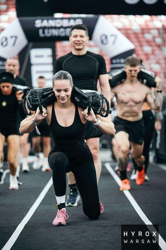 Hyrox Varsó kitörés amit Lili vitt végig